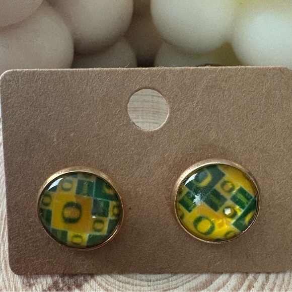 Handcrafted Oregon Ducks Stud Earrings - Picture 1 of 4